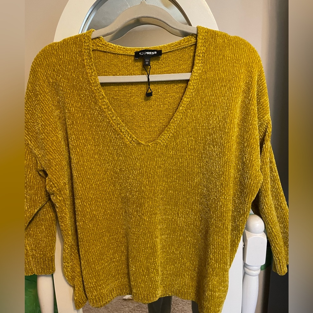 Bright olive V neck sweater